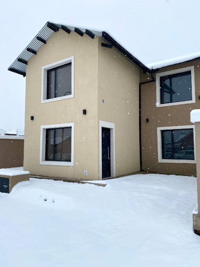 Habitat 268 Apartment Esquel Luaran gambar